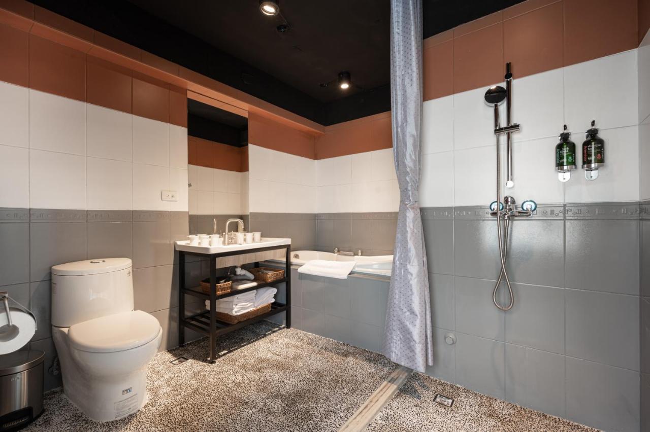 Motel 東旅驛棧 Ťiao-si Exteriér fotografie