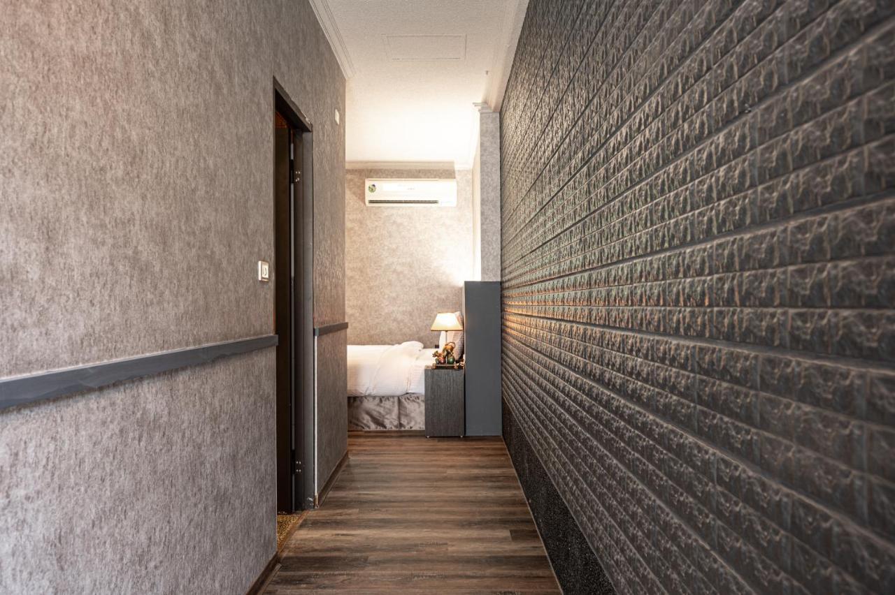 Motel 東旅驛棧 Ťiao-si Exteriér fotografie