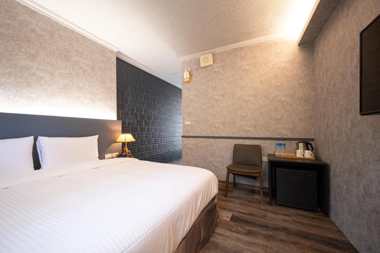 Motel 東旅驛棧 Ťiao-si Exteriér fotografie