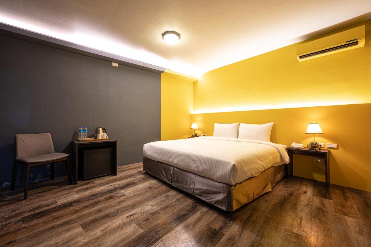 Motel 東旅驛棧 Ťiao-si Exteriér fotografie