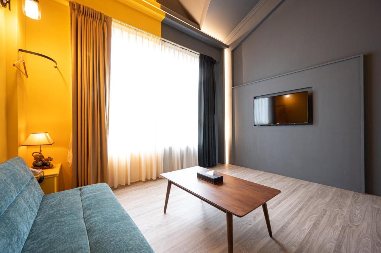 Motel 東旅驛棧 Ťiao-si Exteriér fotografie
