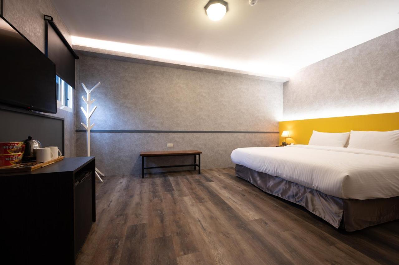 Motel 東旅驛棧 Ťiao-si Exteriér fotografie